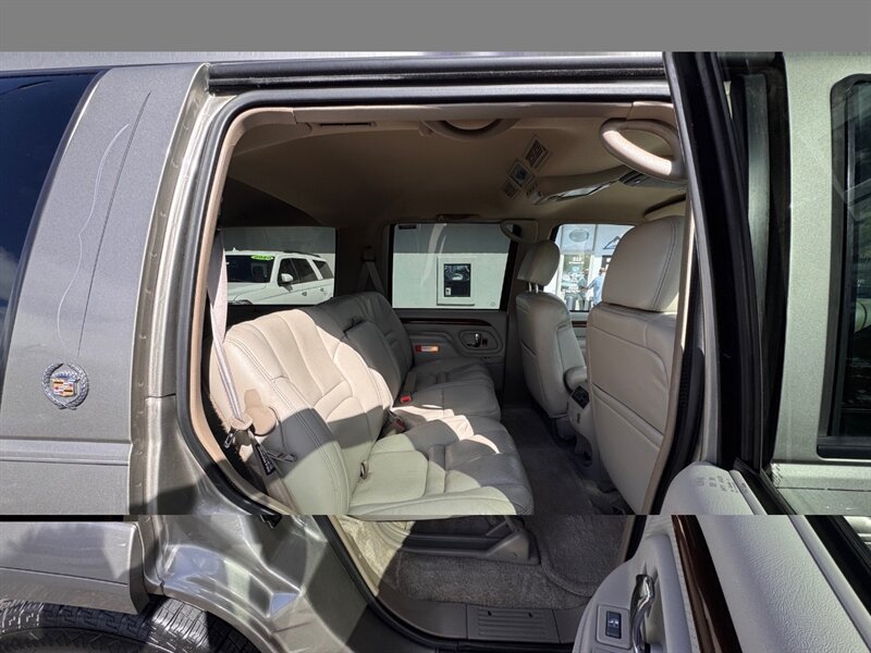 Used 2000 Cadillac Escalade 4WD image 28