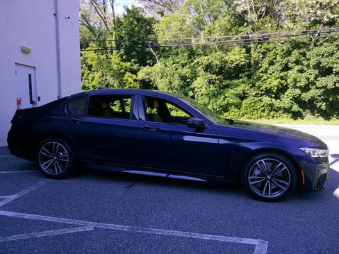 Used 2021 BMW 750i xDrive w/ Luxury Rear Seating Package AWD/4WD image 74