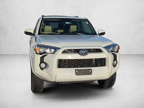 Used 2016 Toyota 4Runner SR5 Premium RWD image 3