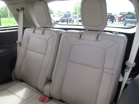 Used 2023 Lincoln Aviator Reserve w/ Equipment Group 201A AWD/4WD image 24