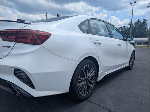 Used 2023 Kia Forte GT-Line w/ GT-Line Premium Package FWD image 3