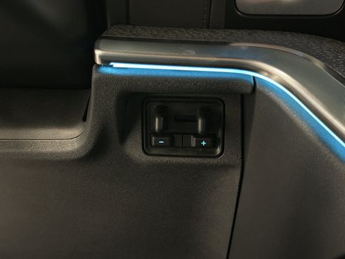 New 2026 Ford Expedition Tremor image 13