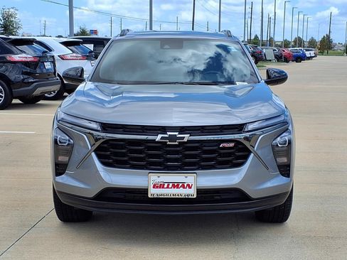 Used 2025 Chevrolet Trax RS w/ Sunroof Package FWD image 5