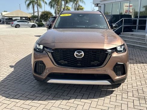 Used 2025 MAZDA CX-70 Plug-In Hybrid w/ Premium Plus AWD/4WD image 4