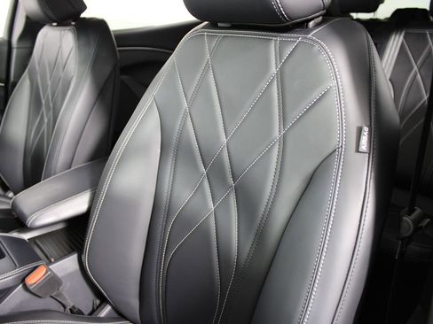 Used 2025 Ford Mustang Mach-E Select w/ Comfort Package Lite image 10