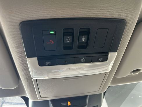 Certified 2024 Nissan Rogue SV w/ SV Premium Package AWD/4WD image 16