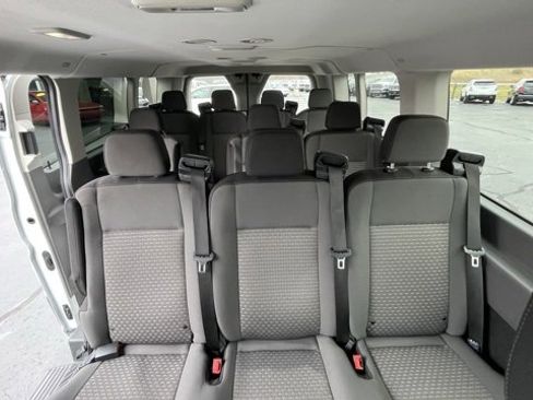 Used 2023 Ford Transit 350 XLT image 10
