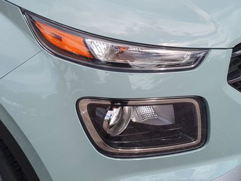 New 2026 Hyundai Venue SEL FWD image 10