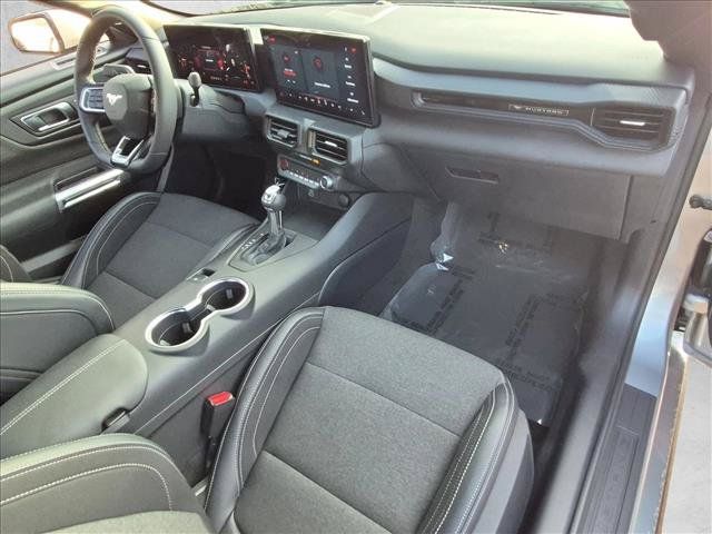 Used 2024 Ford Mustang Coupe RWD image 20