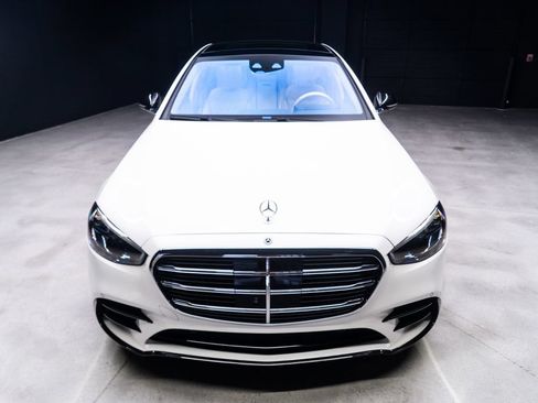 Used 2023 Mercedes-Benz S 580 4MATIC Sedan image 4