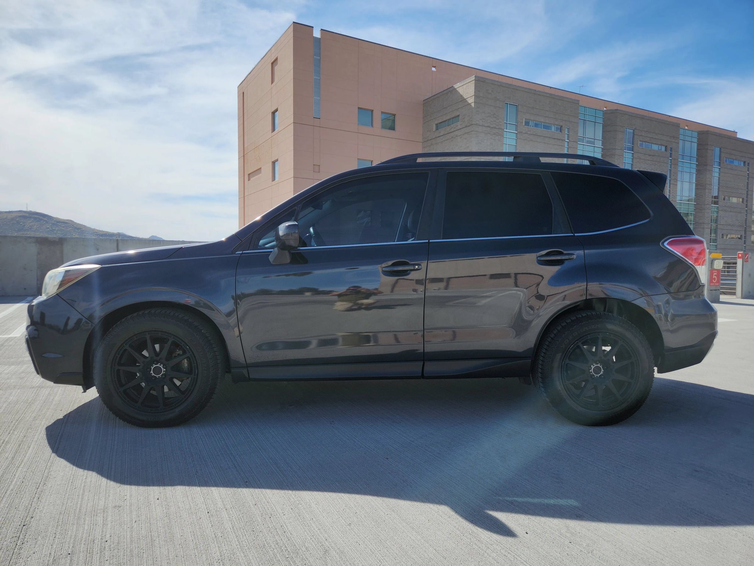 Used 2018 Subaru Forester 2.5i Limited AWD/4WD image 4