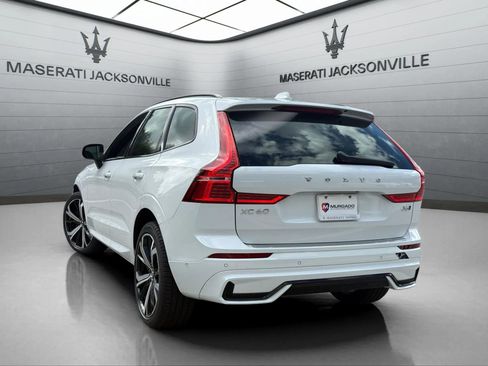 Used 2022 Volvo XC60 B6 R-Design w/ Advanced Package image 3
