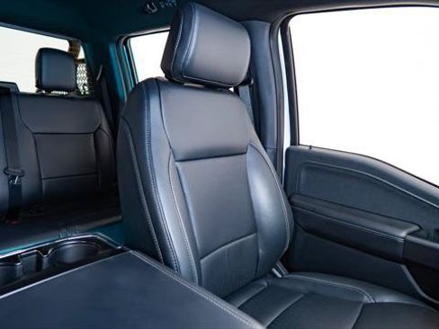 Used 2025 Ford F150 Lariat AWD/4WD image 32