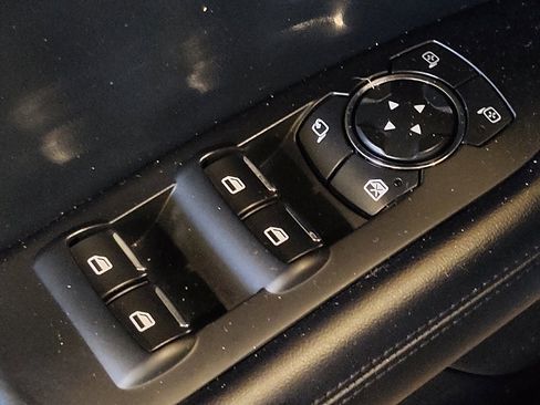 Used 2019 Lincoln MKZ Reserve FWD image 27