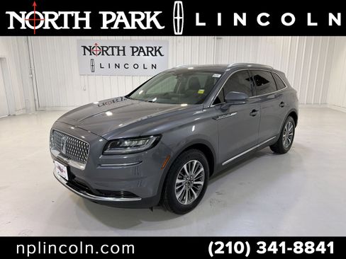 Used 2023 Lincoln Nautilus FWD image 1