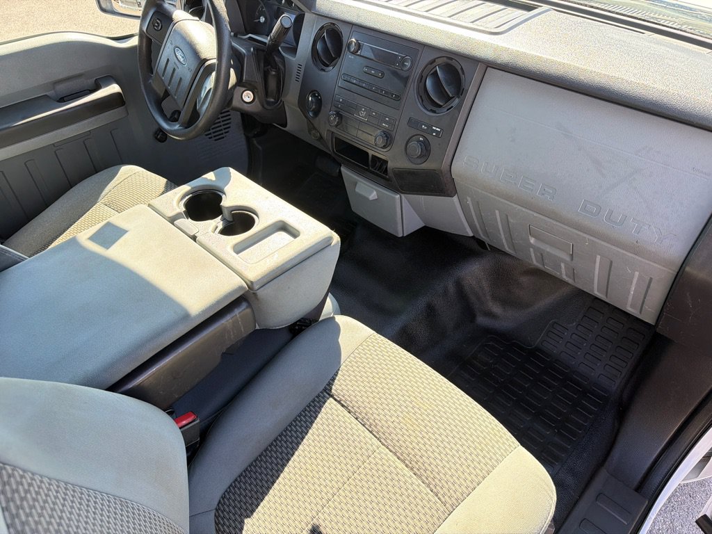 Used 2012 Ford F250 XL w/ XL Decor Pkg RWD image 9
