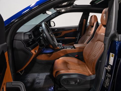 Used 2023 Lamborghini Urus S AWD/4WD image 32