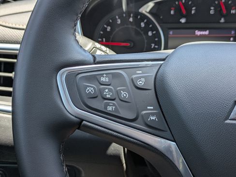 Used 2023 Chevrolet Equinox Premier FWD image 29