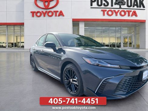 New 2026 Toyota Camry SE w/ Convenience Package FWD image 2