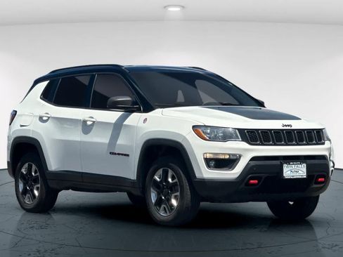 Used 2018 Jeep Compass Trailhawk w/ Cold Weather Group AWD/4WD image 5