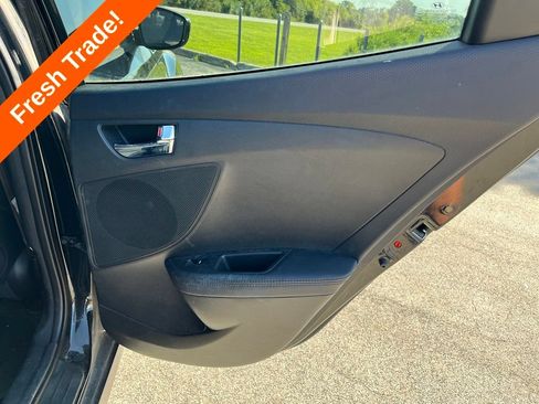 Used 2016 Hyundai Veloster w/ Option Group 02 FWD image 30