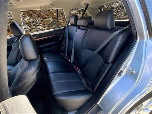 Used 2013 Subaru Outback 2.5i Limited w/ Moonroof Pkg image 22