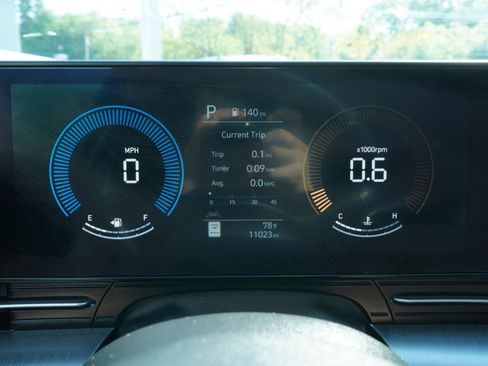 Used 2024 Hyundai Kona SEL AWD/4WD image 27