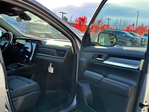 Used 2026 GMC Terrain Elevation w/ Elevation Premium Package image 11