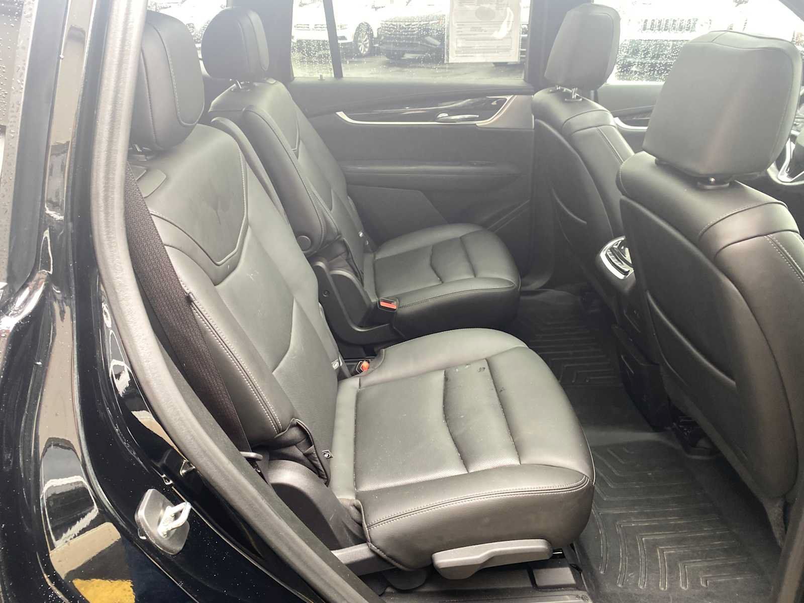 Used 2023 Cadillac XT6 Premium Luxury w/ Technology Package AWD/4WD image 31