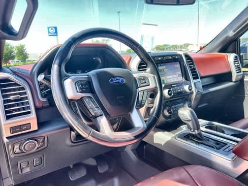 Used 2018 Ford F150 Platinum w/ Equipment Group 701A Luxury RWD image 15