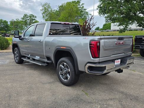 New 2026 GMC Sierra 2500 SLT w/ SLT Premium Package AWD/4WD image 10