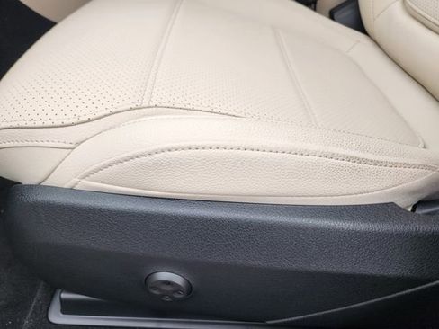 New 2026 Mercedes-Benz GLC 300 4MATIC image 9