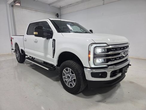 Used 2024 Ford F250 Lariat w/ FX4 Off-Road Package AWD/4WD image 1