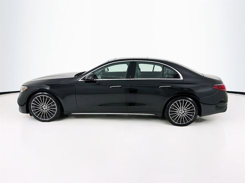 New 2026 Mercedes-Benz E 450 4MATIC Sedan image 5