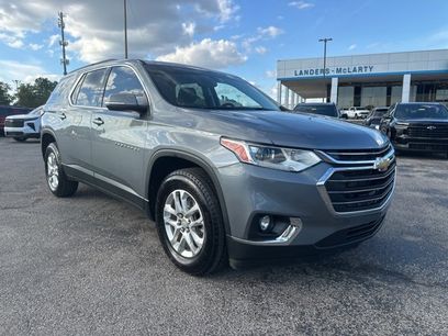 Used 2021 Chevrolet Traverse LT