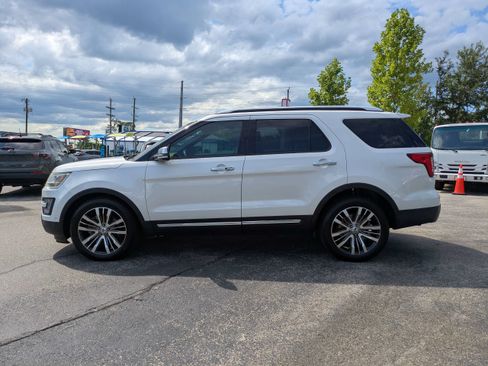 Used 2017 Ford Explorer Platinum AWD/4WD image 7