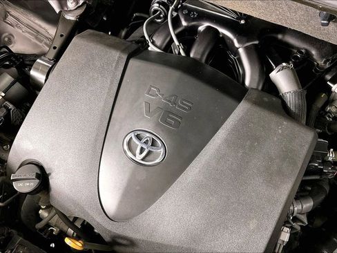 Used 2019 Toyota Highlander Limited image 44