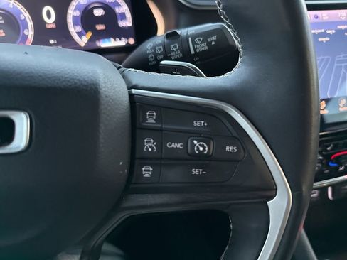 Used 2021 Jeep Grand Cherokee L Limited image 10