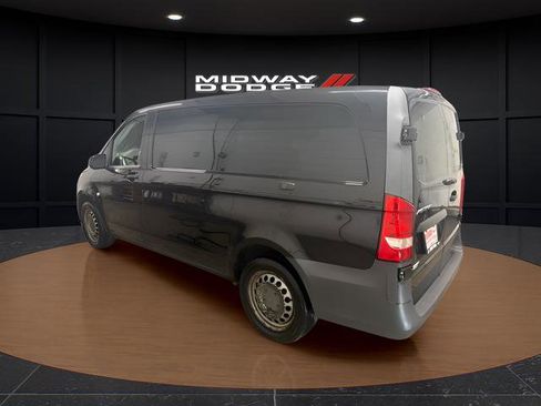 Used 2016 Mercedes-Benz Metris image 3