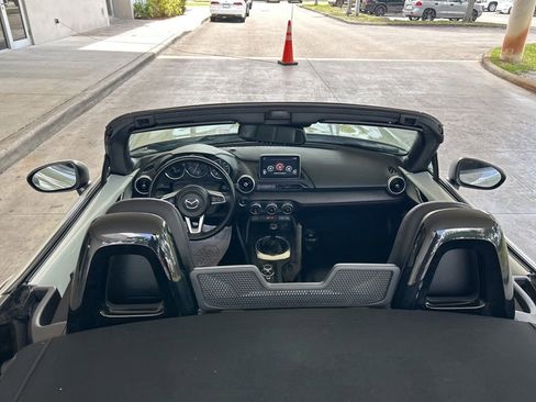 Used 2016 MAZDA MX-5 Miata Grand Touring RWD image 10