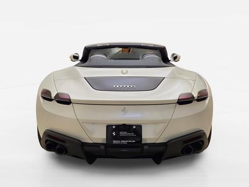 Used 2026 Ferrari Roma Spider RWD image 10