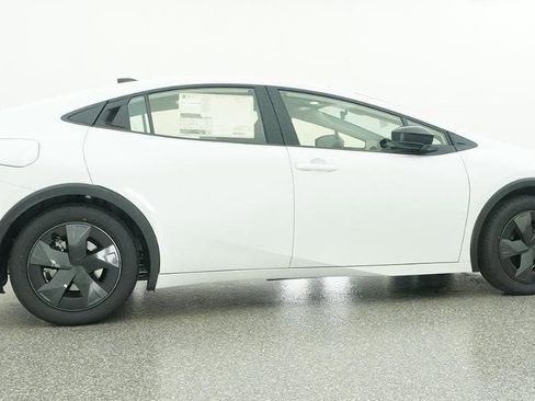 New 2026 Toyota Prius Plug-In Hybrid FWD image 26