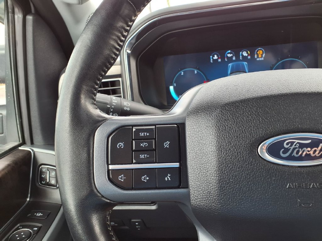 Used 2024 Ford F250 Lariat w/ Black Appearance Package AWD/4WD image 36
