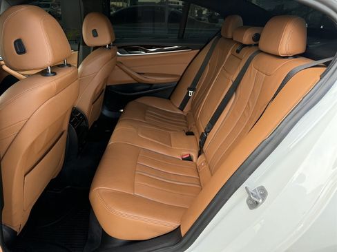 Used 2019 BMW 540i w/ Convenience Package RWD image 10