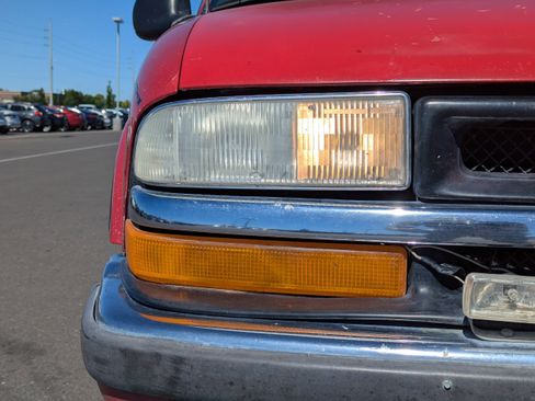 Used 1998 Chevrolet Blazer LS w/ Preferred Equipment Group AWD/4WD image 33