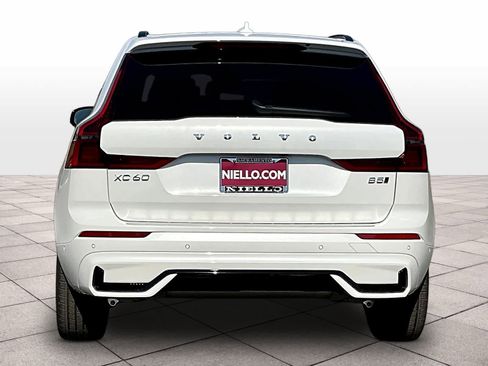 New 2026 Volvo XC60 B5 Plus w/ Climate Package AWD/4WD image 6
