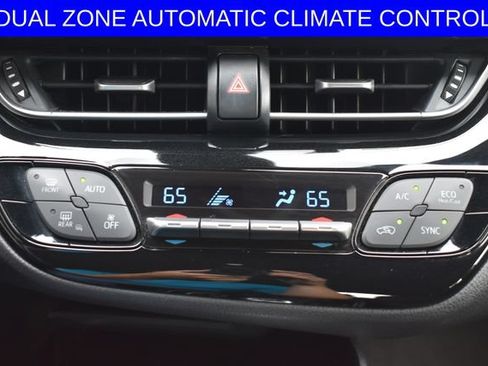 Used 2019 Toyota C-HR XLE FWD image 6
