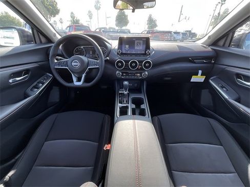New 2025 Nissan Sentra SR image 5