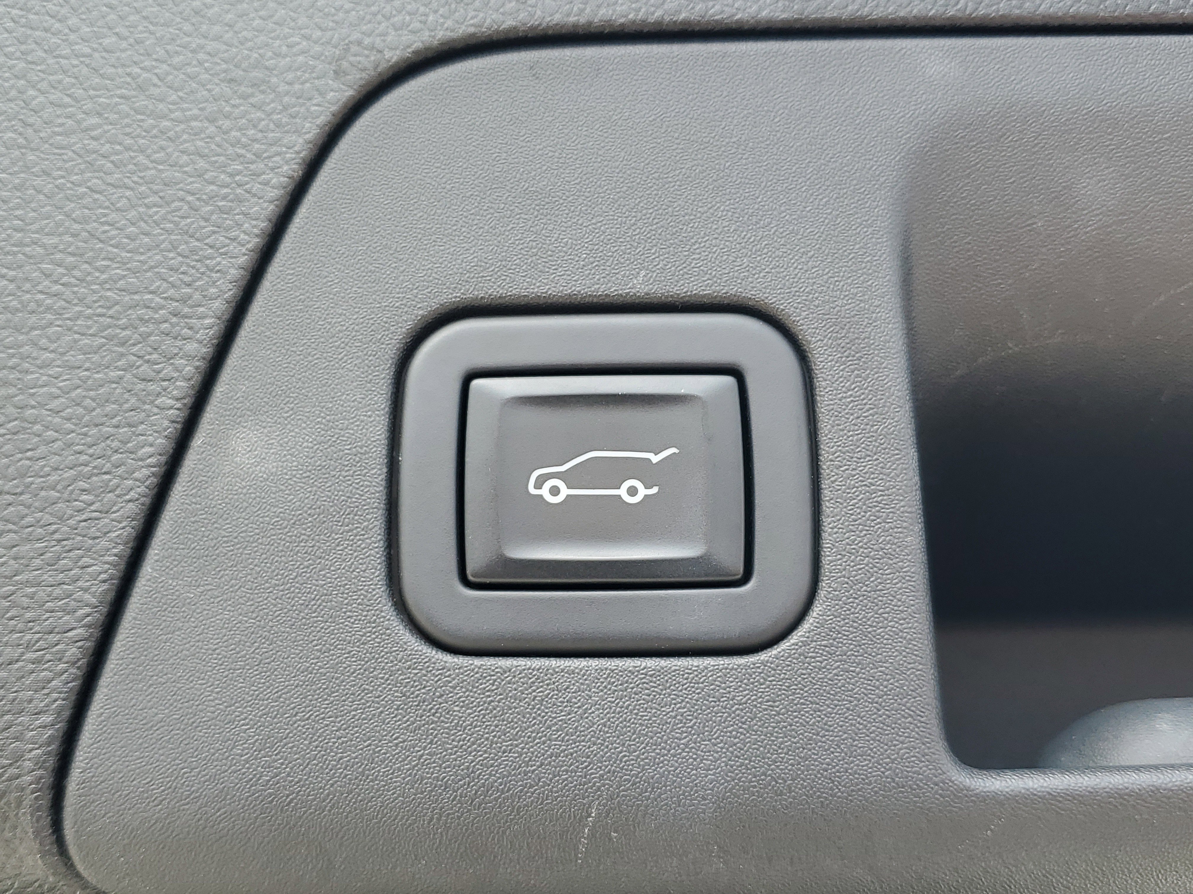 Used 2023 Buick Envision Essence FWD image 8