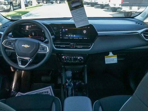 New 2026 Chevrolet TrailBlazer LT w/ Convenience Package image 11